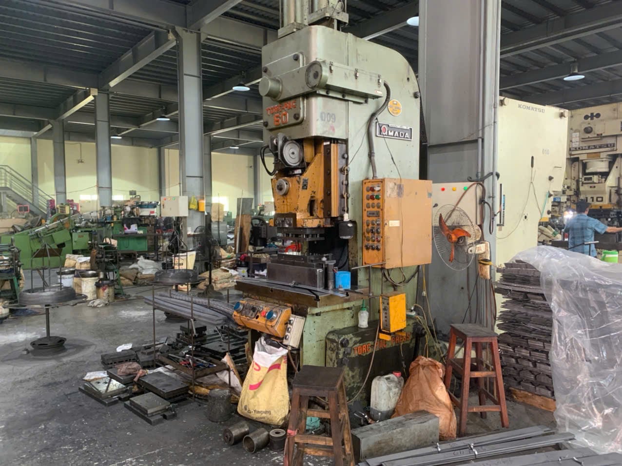 Stamping machine 4.jpg